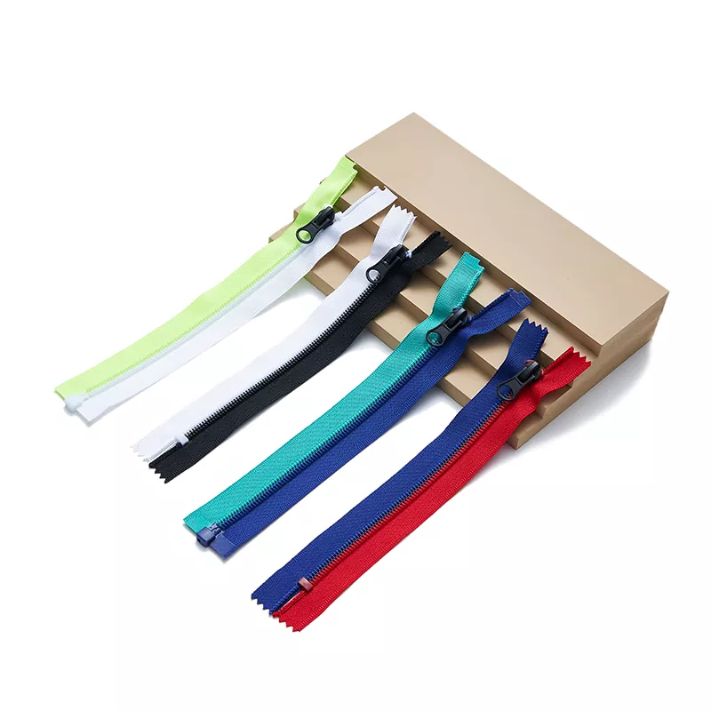 ما القيمة التي يقدمها الموقع الإلكتروني الرسمي الذي تم إطلاقه حديثًا لشركة Wenzhou Richu Zipper (TRC) للعملاء العالميين؟